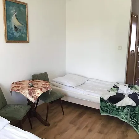 Goscinne Lusia Quarto em Acomodações Particulares Łeba