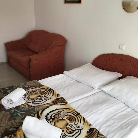 Goscinne Lusia Quarto em Acomodações Particulares *