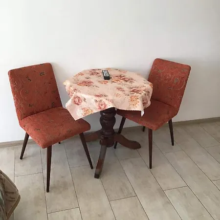 Quarto em Acomodações Particulares Goscinne Lusia *